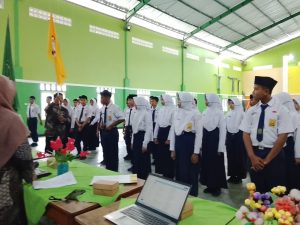 Pelantikan Pengurus OSIS MTs Negeri 4 Kebumen Masa Bakti 2025/2026