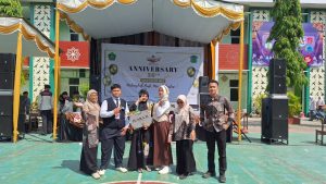 Siswa MTsN 4 Kebumen Raih Juara 2 Solo Song dan Story Telling pada HUT MAN 2 Kebumen