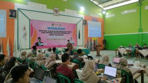 Kepala Kankemenag Kebumen Hadiri dan Menjadi Narasumber Workshop Review Kurikulum Berbasis Cinta dan Deep Learning di MTs Negeri 4 Kebumen